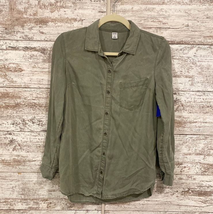 GREEN LONG SLEEVE TOP $100