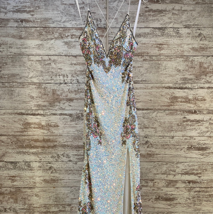 WHITE/COLORFUL BEADED LONG DRE