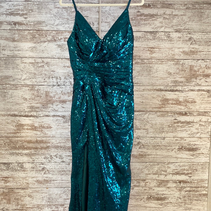 GREEN LONG EVENING GOWN