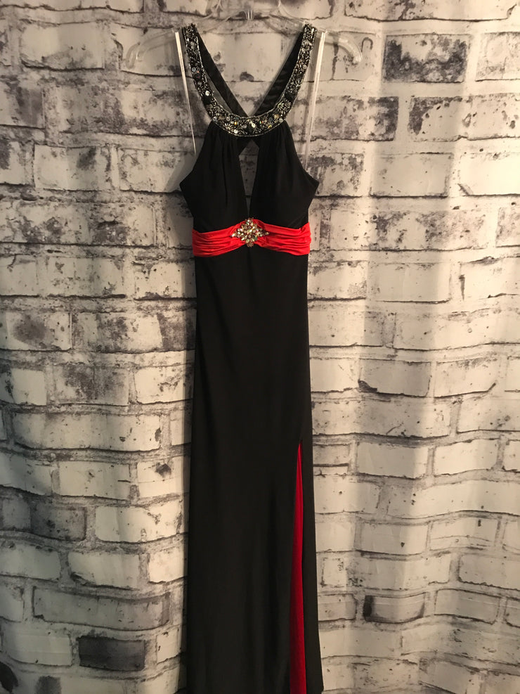 BLACK/RED LONG EVENING GOWN