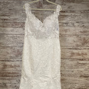 WHITE WEDDING GOWN -NEW $899