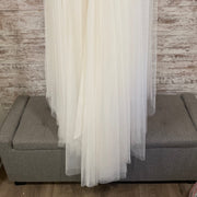 WHITE WEDDING GOWN