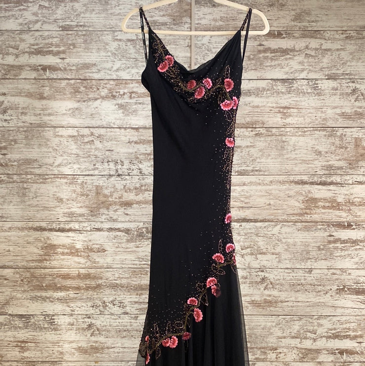 BLACK/FLORAL LONG EVENING GOWN