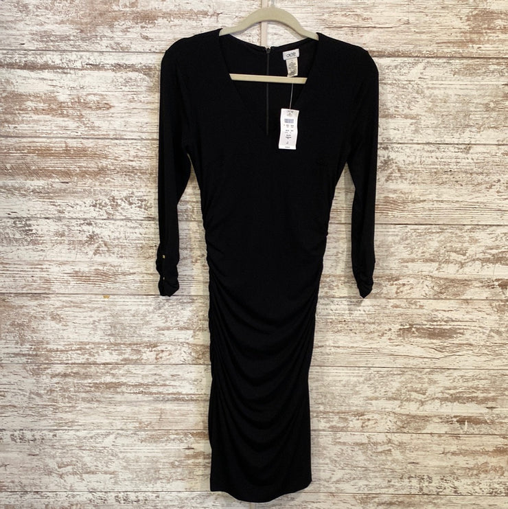 BLACK SHORT DRESS (NEW) $138