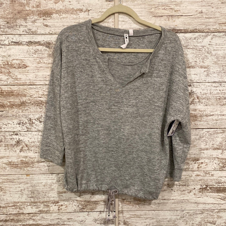 GRAY SWEATSHIRT