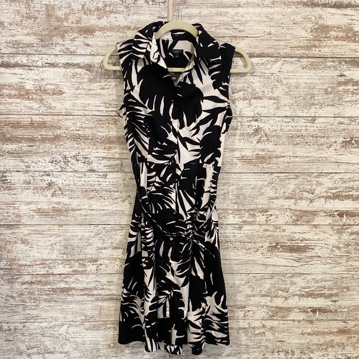 BLACK/WHITE FLORAL DRESS