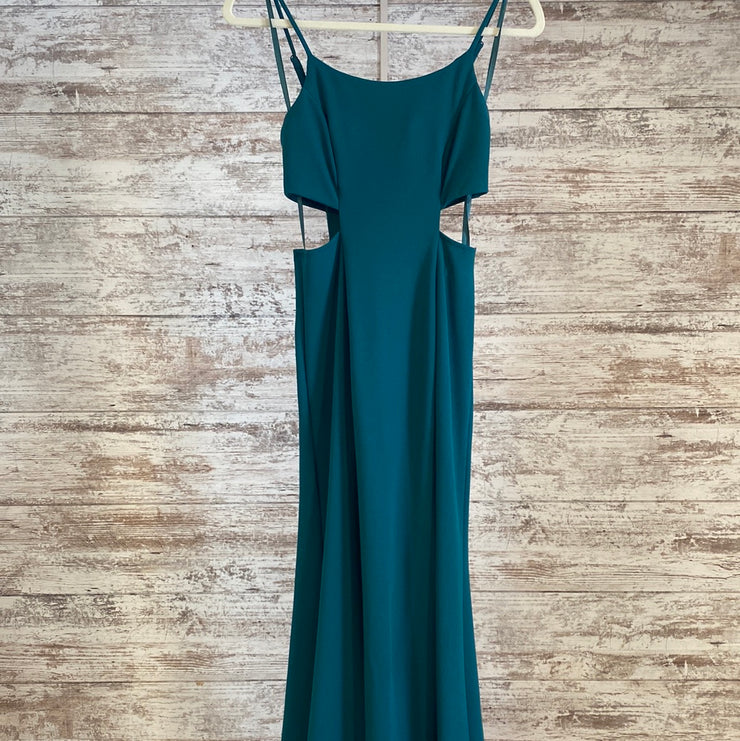 GREEN LONG EVENING GOWN