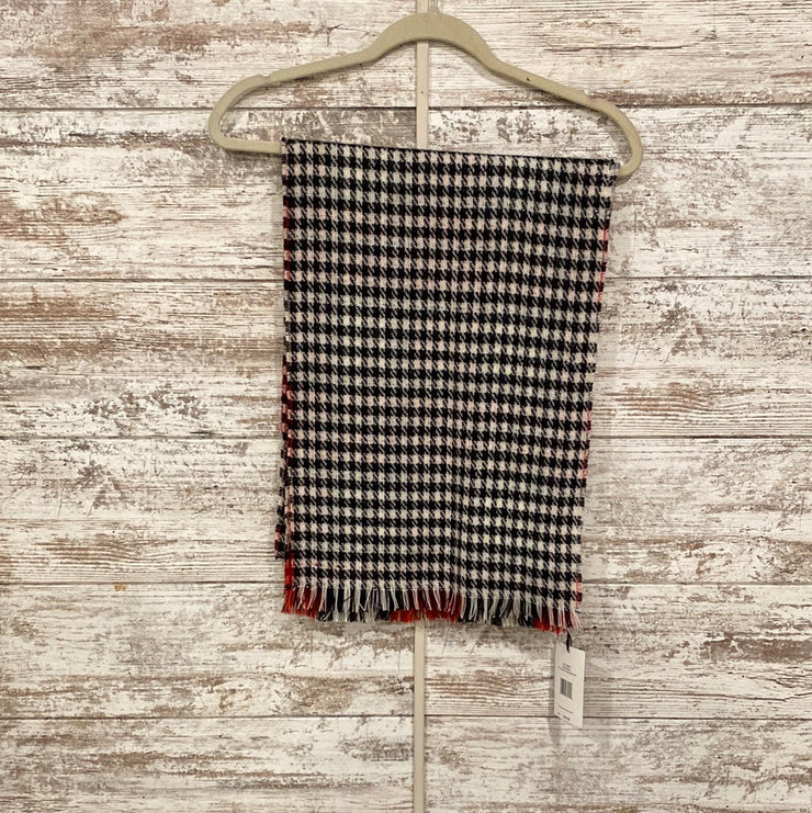BLACK/WHITE/RED SCARF (NEW)$88