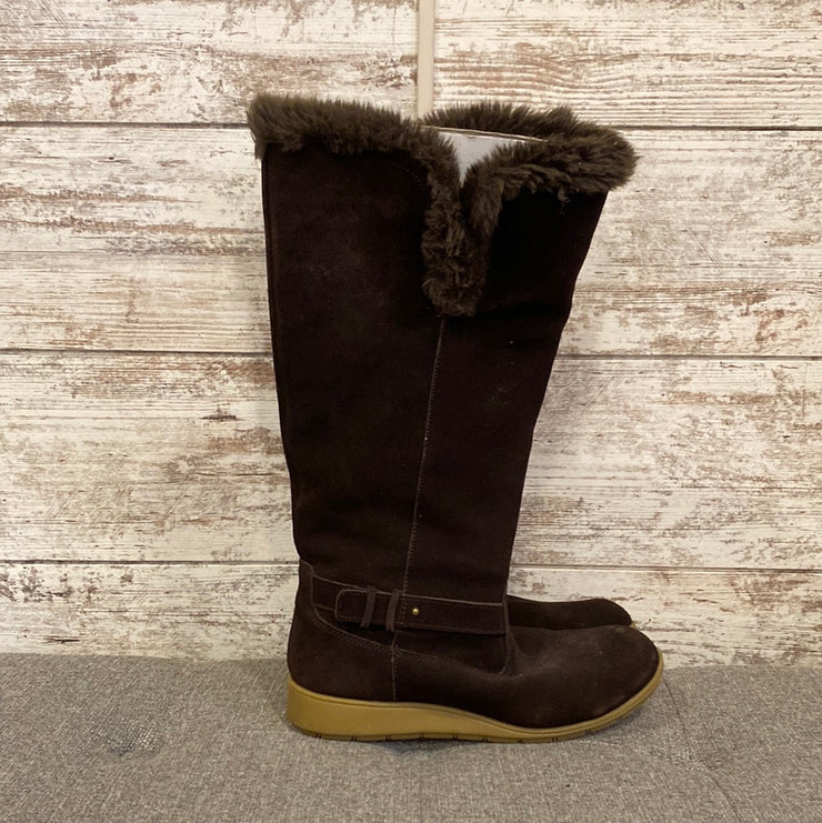 BROWN SUEDE BOOTS W/FUR $160