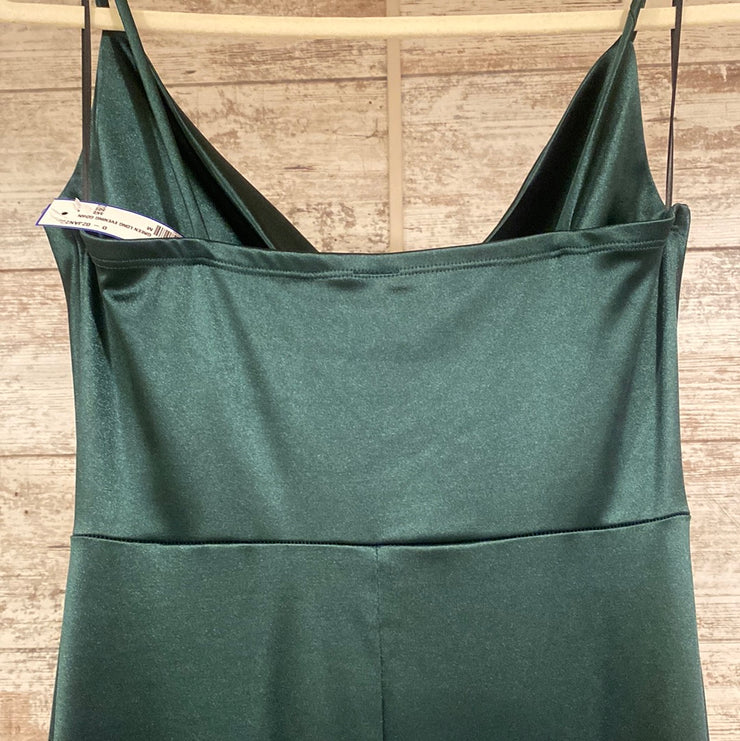 GREEN LONG EVENING GOWN