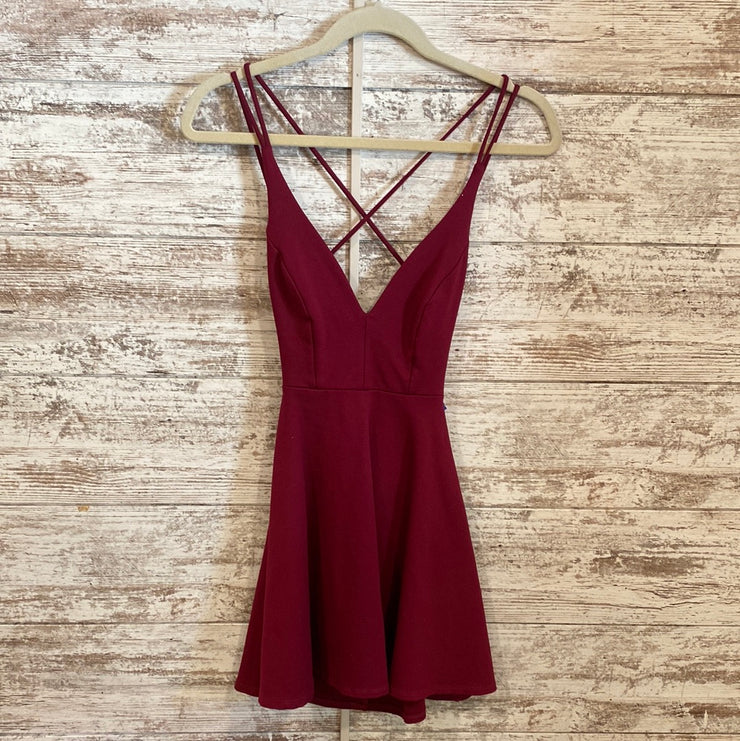 BURGUNDY SHORT DRESS Savvy Seconds Boutique BURGUNDY SHORT DRESS Savvy Seconds Boutique
