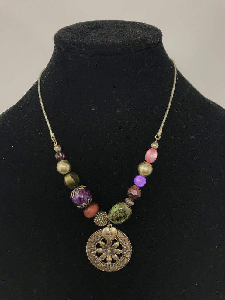 COLORFUL BEADS FLOWER NECKLACE
