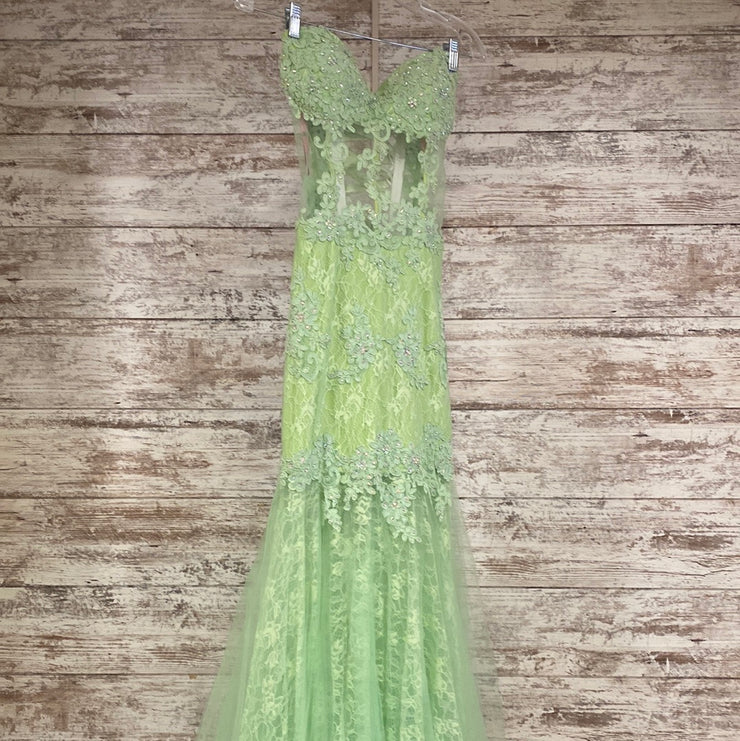 GREEN LACE MERMAID GOWN