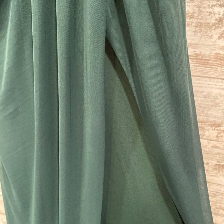 GREEN LONG EVENING GOWN