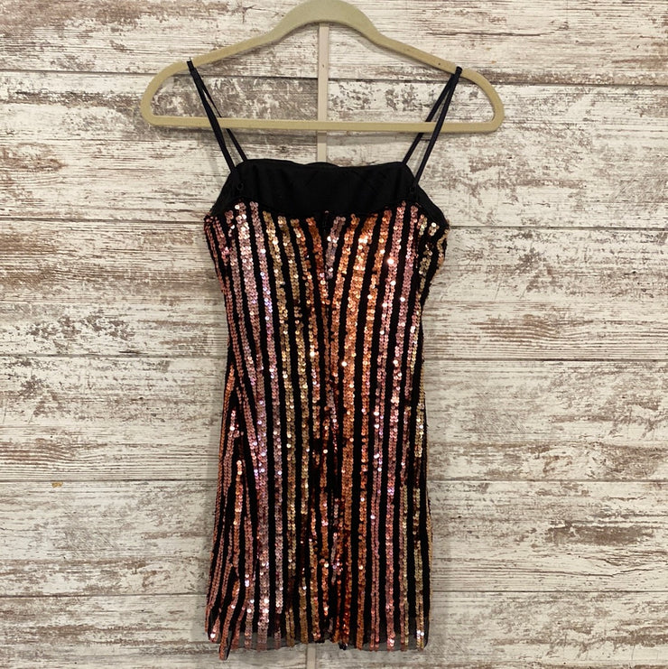 BLACK/GOLD SEQUIN SHORT DRESS