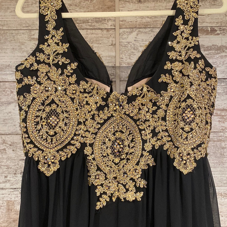 BLACK/GOLD LONG EVENING GOWN