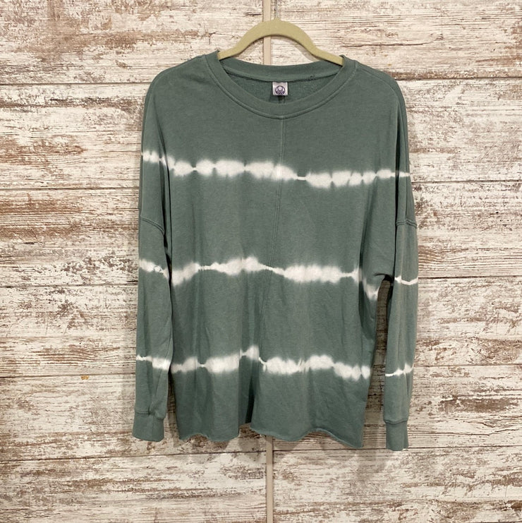 GREEN TIE DYED LONG SLEEVE TOP