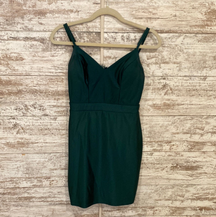 GREEN SHORT DRESS