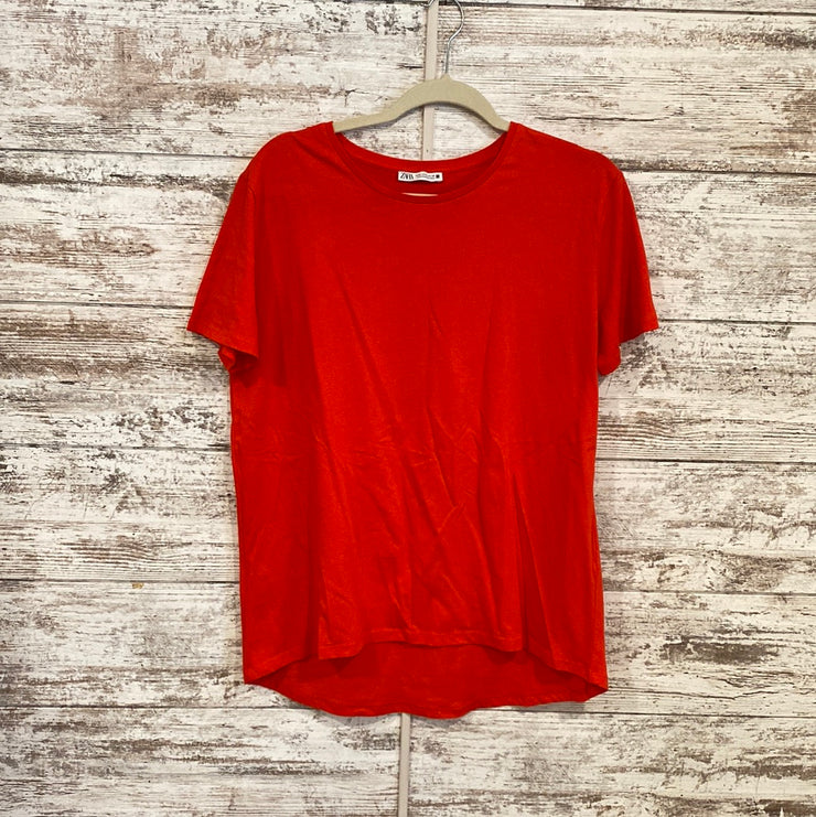 RED SHORT SLEEVE TOP