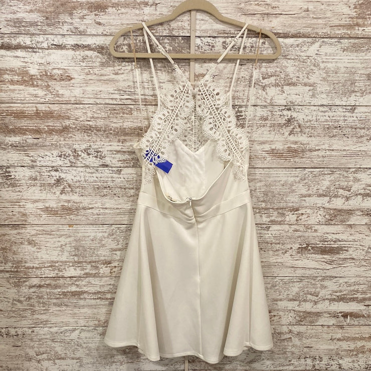 WHITE SHORT DRESS (NEW)