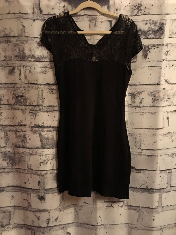 BLACK SHORT DRESS (NEW)