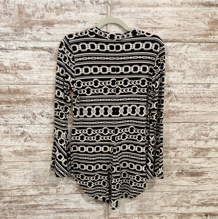 BLACK/WHITE LONG SLEEVE TUNIC