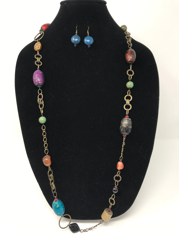 COLORFUL WOOD BEAD NECKLACE