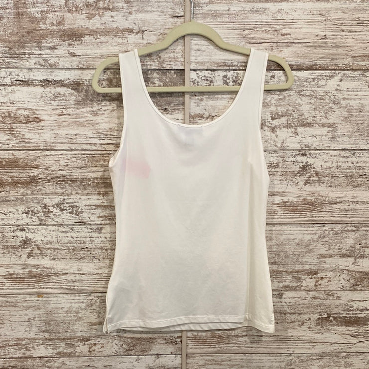 WHITE SLEEVELESS TOP