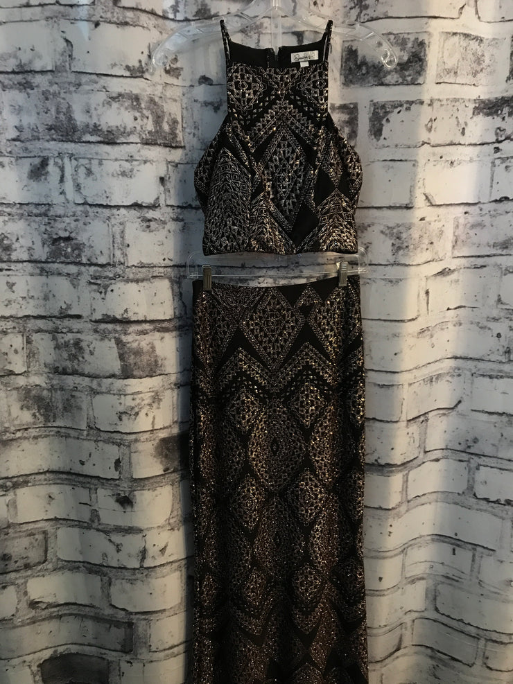 BLACK/GOLD 2 PC. MERMAID GOWN