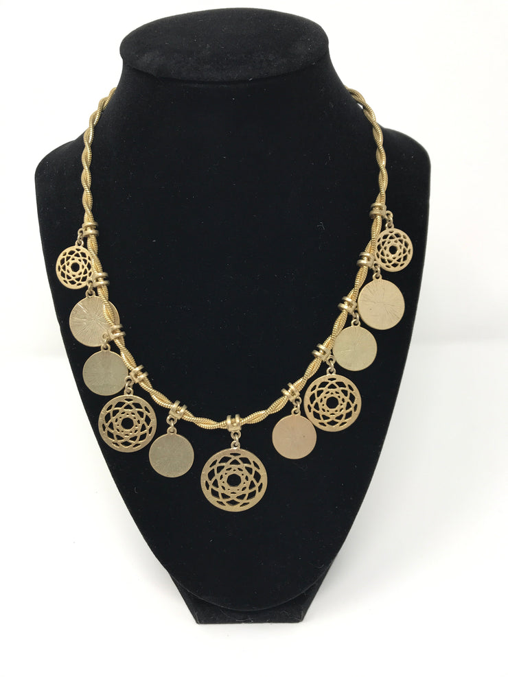 GOLD CIRCLE CHARM NECKLACE