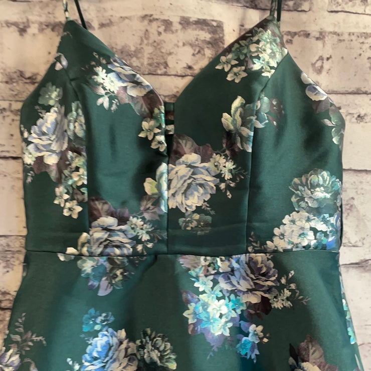 GREEN FLORAL SHORT DRESS