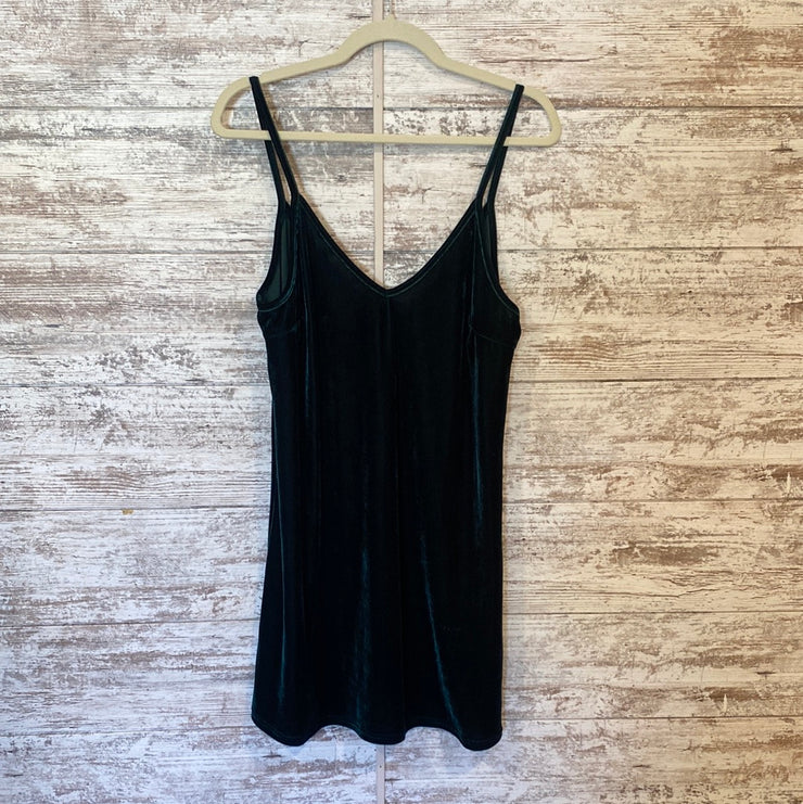 GREEN VELOUR SHORT DRESS