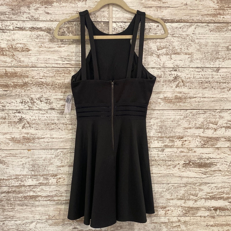 BLACK SHORT DRESS (NEW)