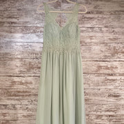 GREEN LONG EVENING GOWN