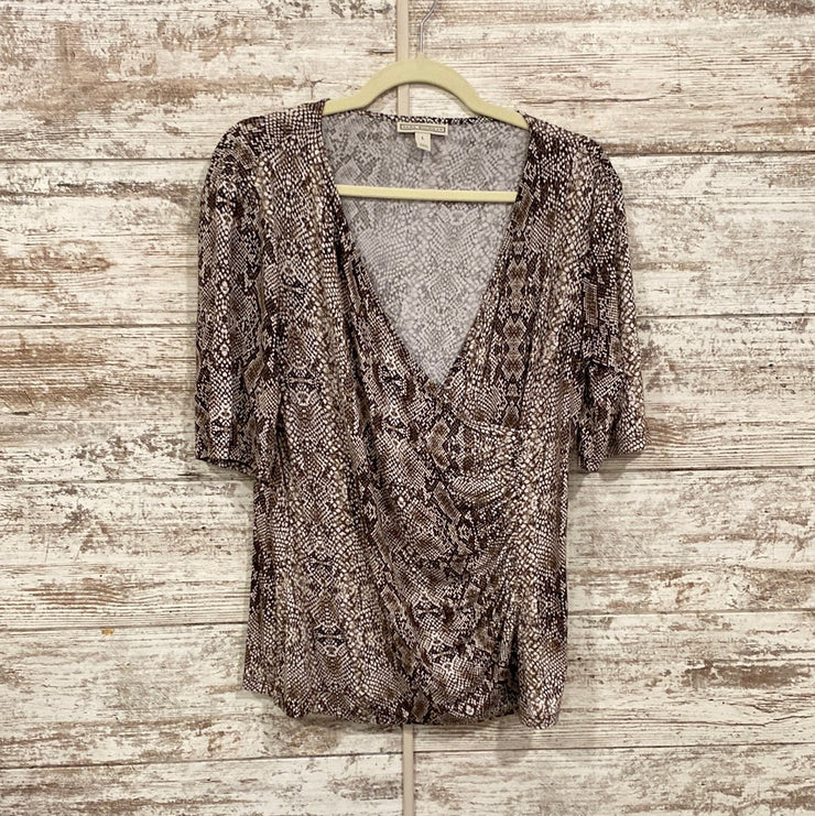 BROWN/WHITE SHORT SLEEVE TOP