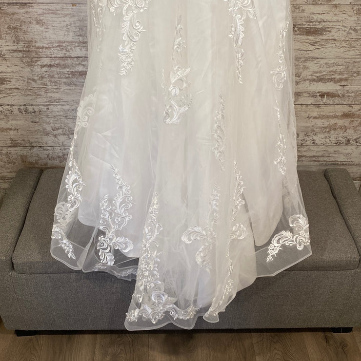 WHITE WEDDING DRESS-NEW $899