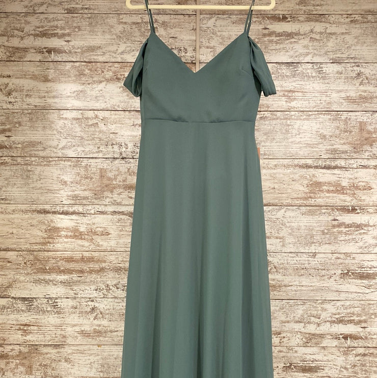 GREEN LONG EVENING GOWN (NEW)