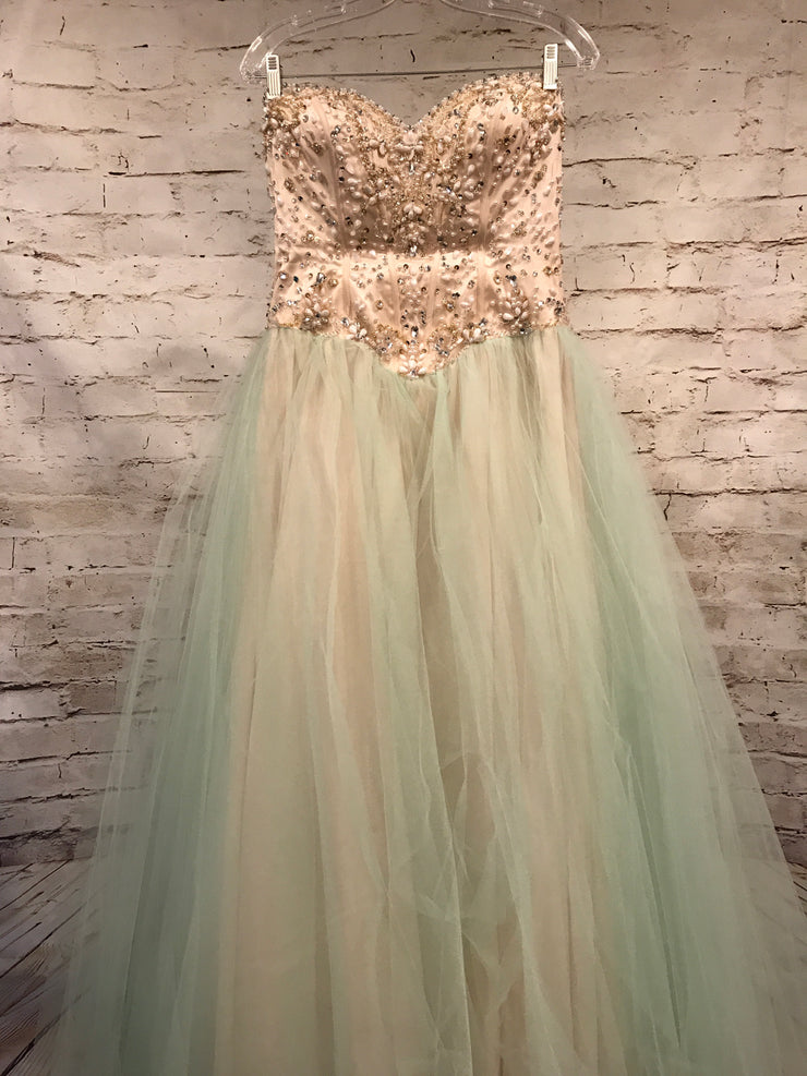 LIGHT GREEN/IVORY PRINCESS GOWN