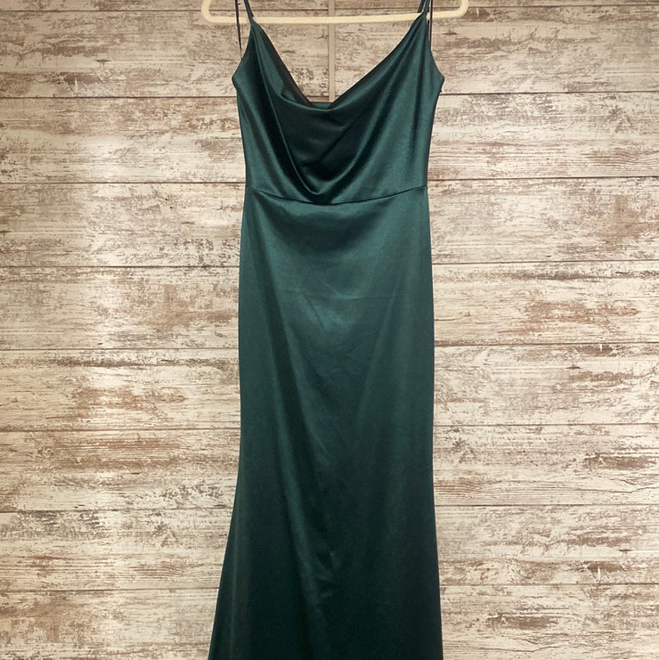 GREEN LONG EVENING GOWN