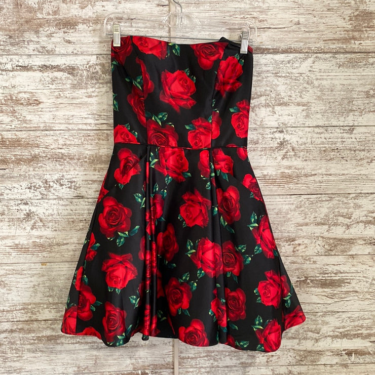 RED/BLACK FLORAL SHORT DRESS