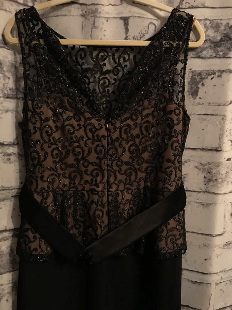 BLACK/TAN LONG EVENING GOWN