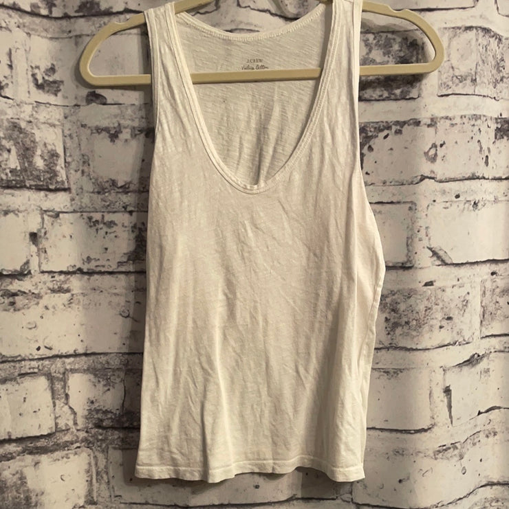 WHITE SLEEVELESS TOP