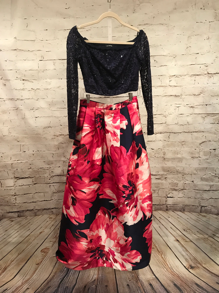 NAVY/FLORAL 2 PC. TAFETTA GOWN