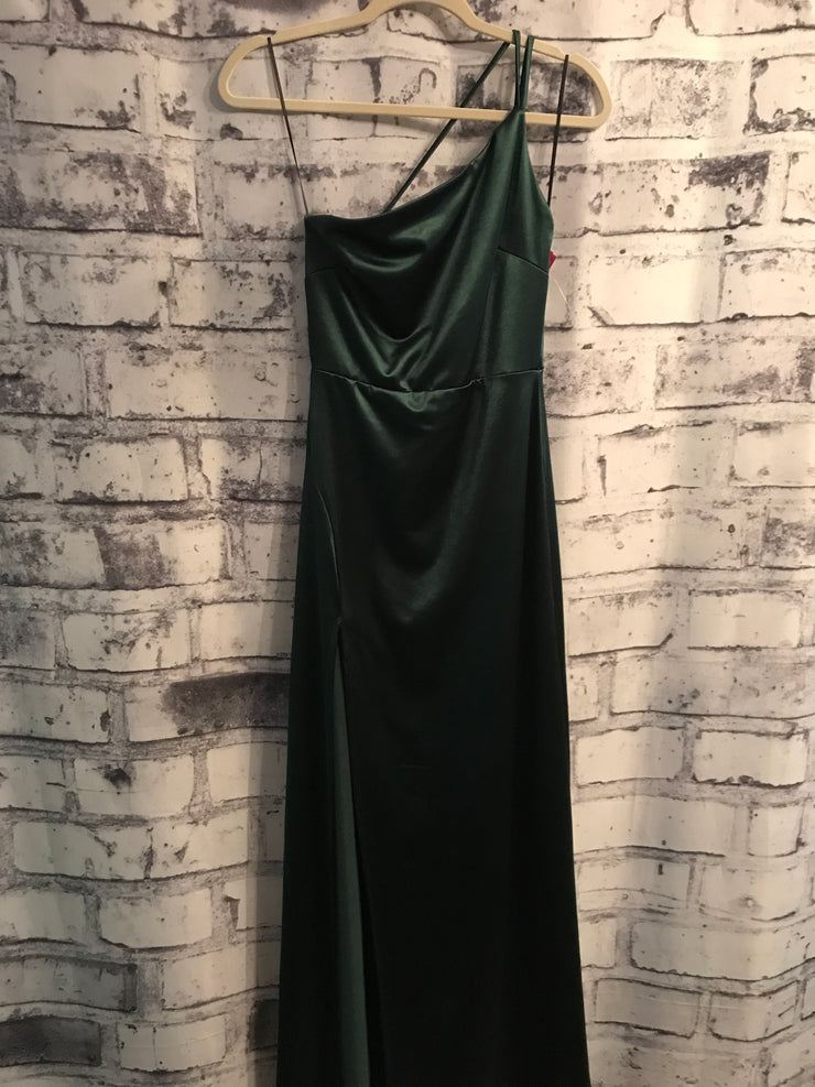 GREEN LONG EVENING GOWN