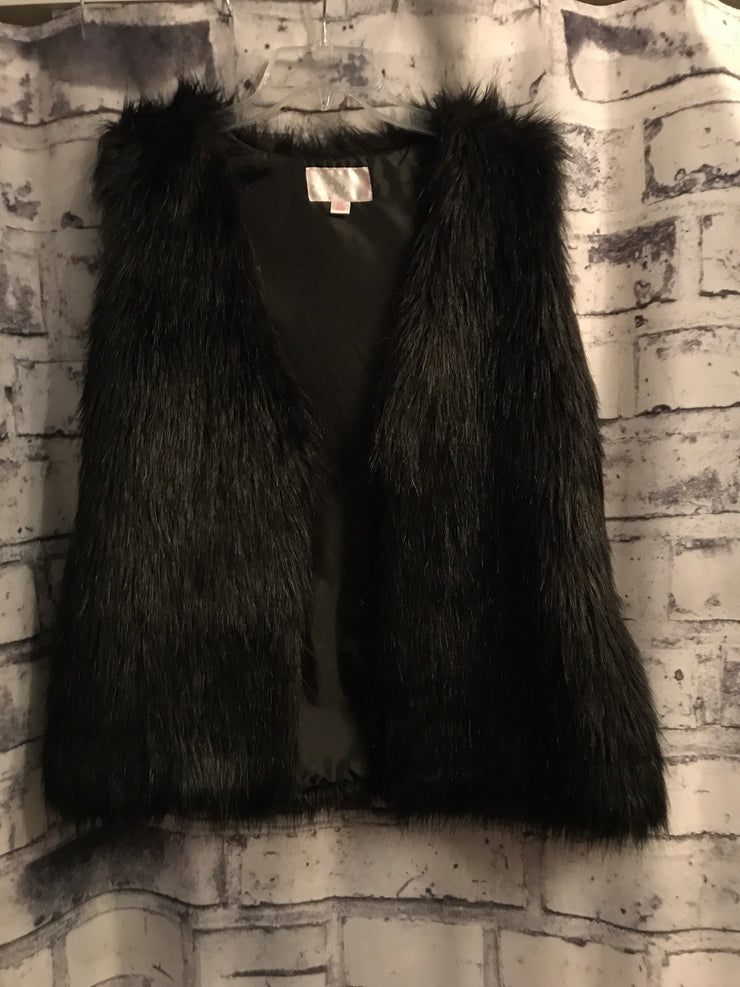 BLACK FUR VEST