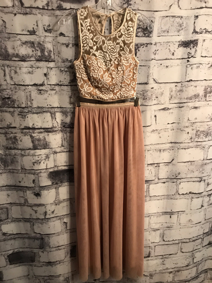 TAN/WHITE 2 PC LONG DRESS