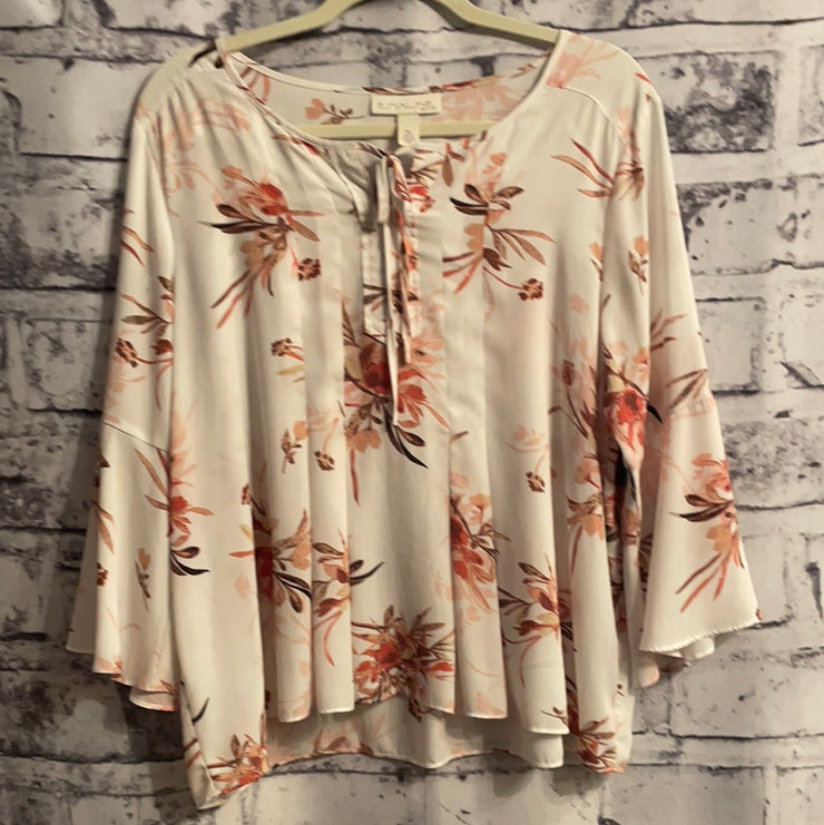 WHITE/FLORAL SHEER TOP