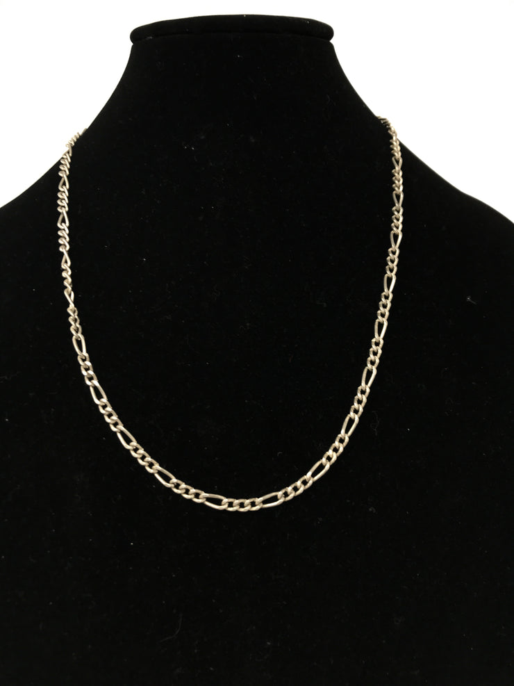 SILVER CHAIN NECKLACE