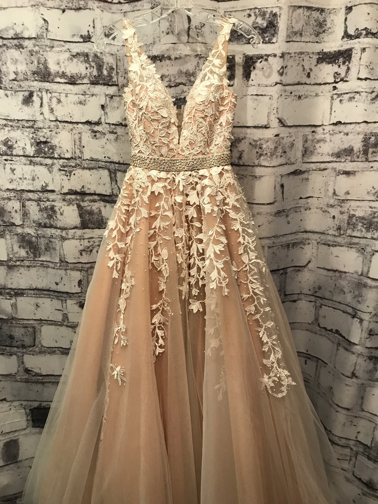IVORY/NUDE PRINCESS GOWN
