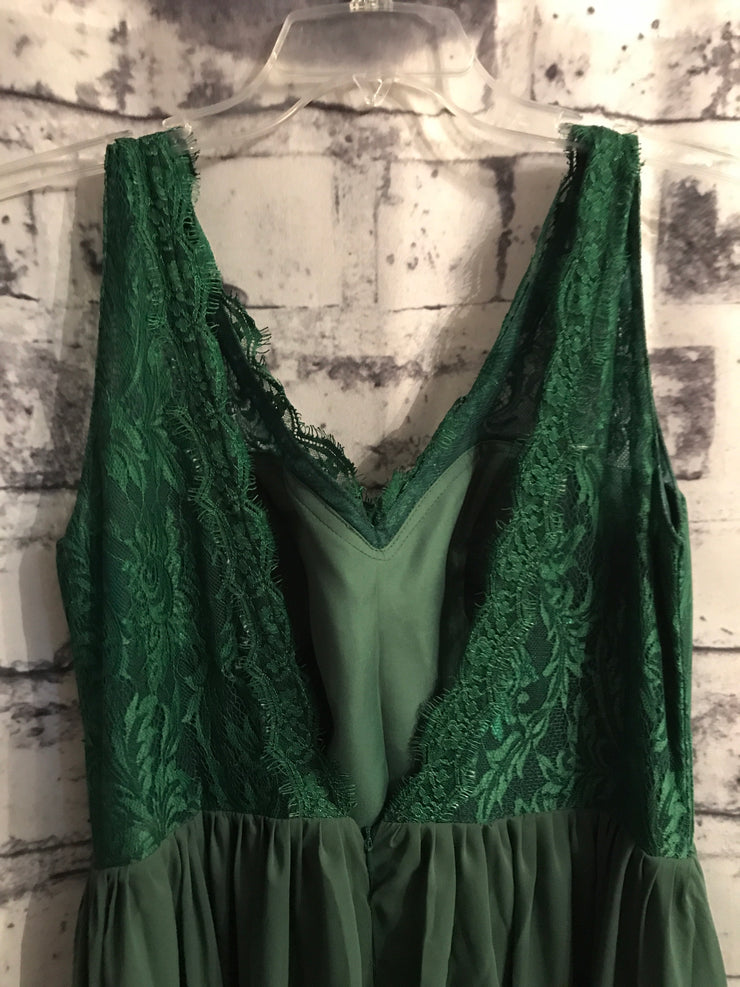 GREEN LONG EVENING GOWN